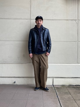 「ジャーマントレーナー」｜「アイテム（ライダースジャケット）」を使った、idaさん（メンズ・179cm）の秋コーディネート