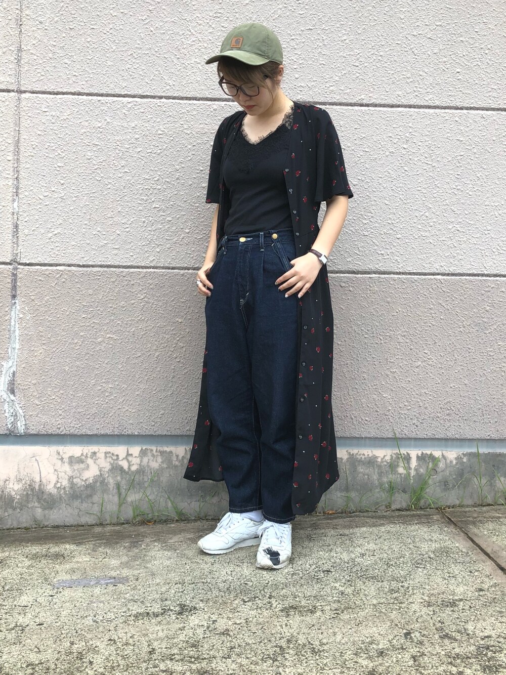 「ゆるコーデ、プチプラコーデ、いいね、save、フォローお願いします🤑、ワンピース、花柄、ロングワンピース、着まわし、めがね、carhartt、CASIO」｜「Reebokのクラシック レザー スピリット Reebok CLASSIC（リーボック　クラシック）（スニーカー、ホワイト系）」を使った、みわぴょんさん（レディース・165cm）の秋コーディネートの1枚目の写真