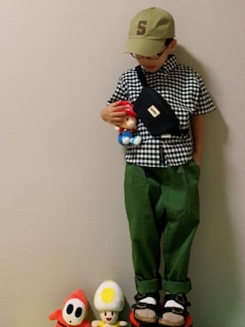 「AZUL by moussy（アズールバイマウジー）のアイテム（帽子）」を使った、HeROさん（キッズ・100cm）の秋コーディネート