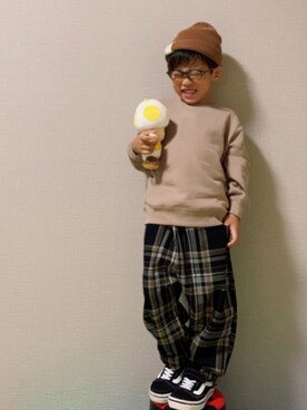 「アイテム（ラッピングキット、イエロー系）」を使った、HeROさん（キッズ・100cm）の秋コーディネート