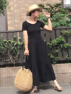 「black」｜「アイテム（ビーチサンダル）」を使った、maikoroさん（レディース・158cm）の春コーディネート
