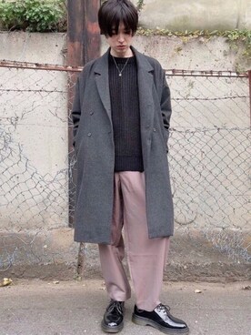 チェスターコートを使った 黒ニット のメンズ人気ファッションコーディネート Wear