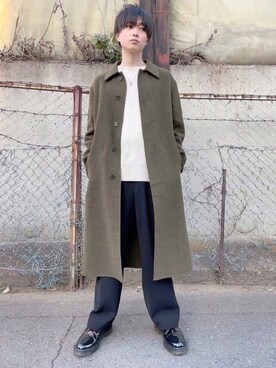 「白ニット」｜「アイテム（ステンカラーコート）」を使った、yutaさん（メンズ・165cm）の冬コーディネート