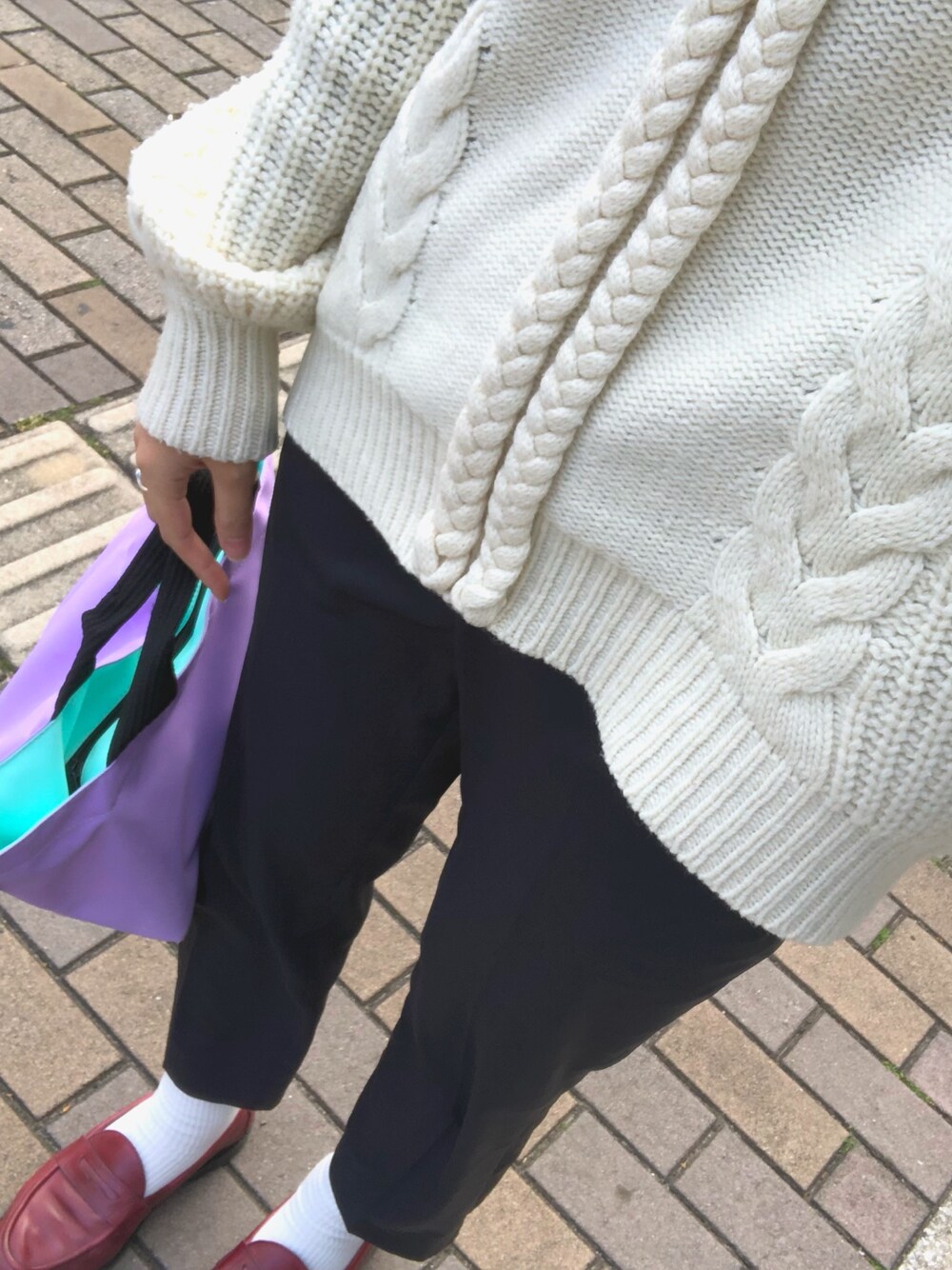 「Herve Chapelierのアイテム（ハンドバッグ、パープル系）」を使った、ちょぬんさん（レディース・160cm）の春コーディネートの1枚目の写真