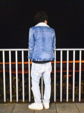 「AZUL by moussy（アズールバイマウジー）のアイテム（デニムジャケット）」を使った、haruさん（メンズ・178cm）の冬コーディネート