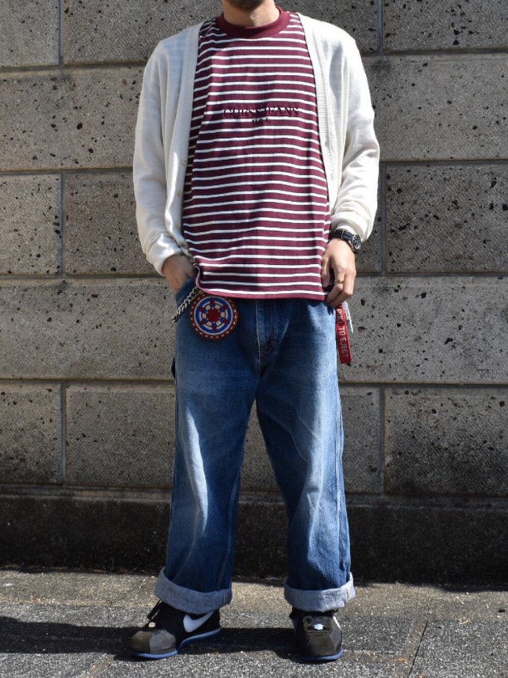 「シンプルコーデ」｜「GUESS GREEN LABELのアイテム（Tシャツ/カットソー、ブラウン系）」を使った、ゆうきしさん（メンズ・165cm）の春コーディネートの1枚目の写真