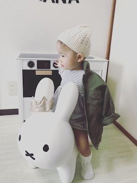 「こども ビームス（コドモビームス）のアイテム（ミリタリージャケット）」を使った、ななさん（キッズ・70cm）の秋コーディネート