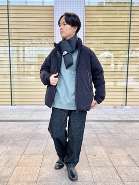 「Tシャツ/カットソー」｜「アイテム（ダウンジャケット/コート）」を使った、Kaede Osadaさん（メンズ・173cm）の冬コーディネート