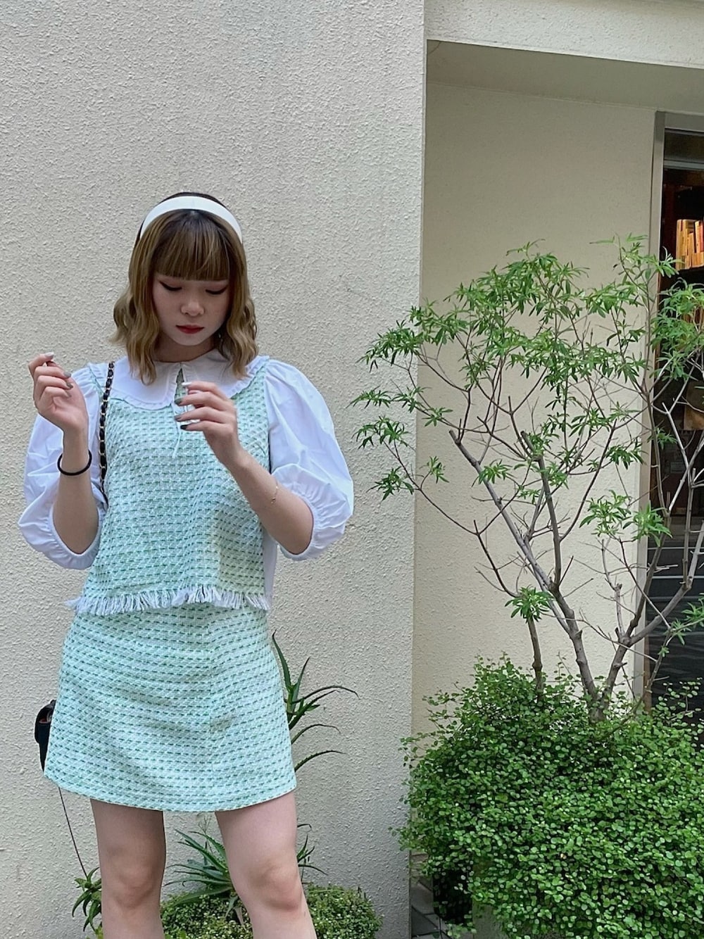 「休日コーデ、オトナ女子、春コーデ、大人コーデ」｜「ZARAのアイテム（つなぎ/オールインワン、グリーン系）」を使った、ﾘ ｱさん（レディース・160cm）の春コーディネートの1枚目の写真