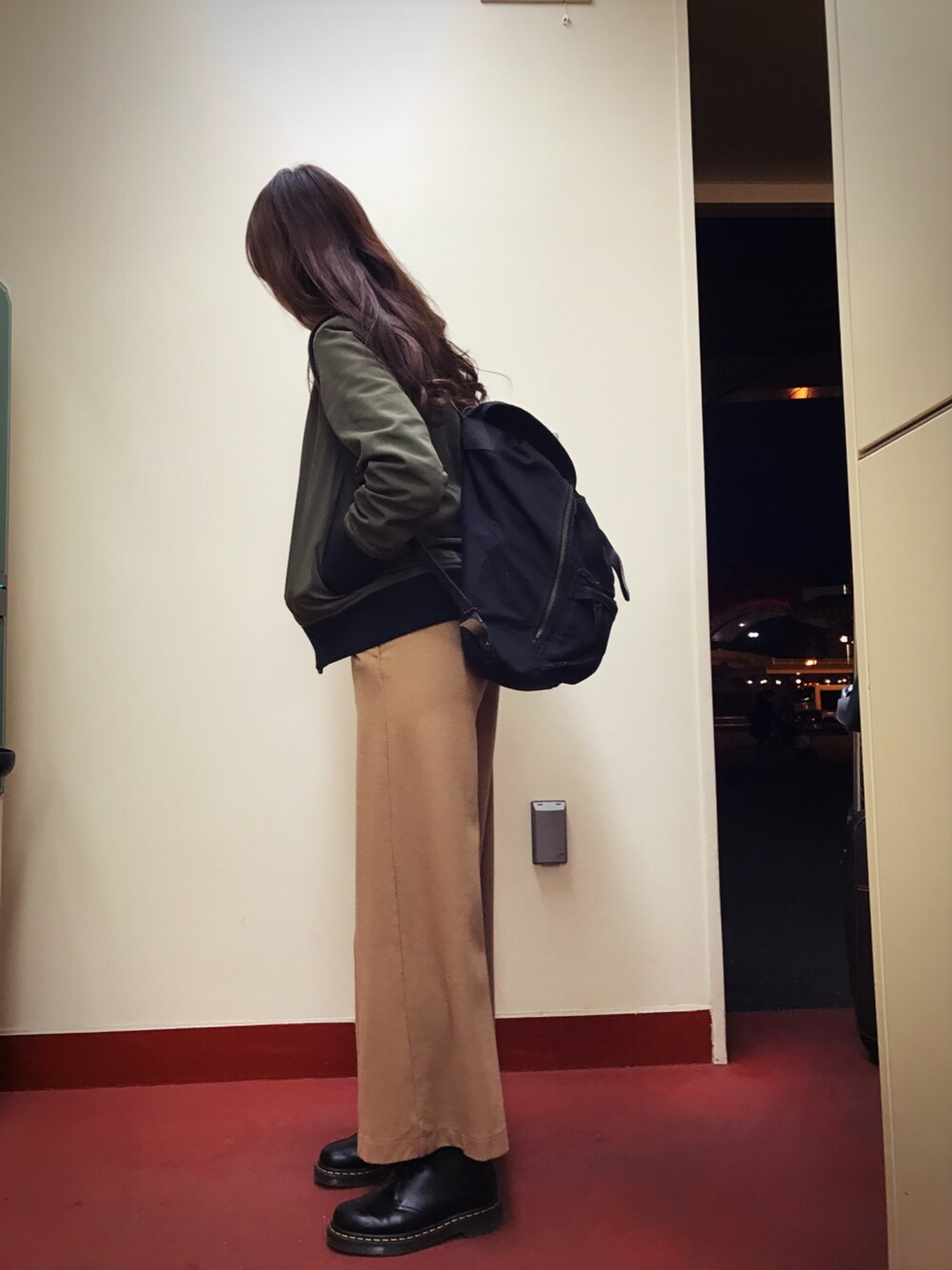 「休日スタイル、タートルネックニット、UNIQLOコーデ、ディズニーランド、PORTER、カジュアル」｜「PORTERのPORTER BRIDGE  RUCK SACK SMALL <B印 YOSHIDA SELECT>（バックパック/リュック、ブラック系）」を使った、Meeee!さん（レディース・163cm）の冬コーディネートの1枚目の写真