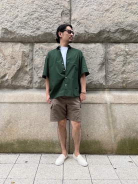 「EN ROUTE（アンルート）のアイテム（トップス）」を使った、喜納さん（メンズ・176cm）の春コーディネート