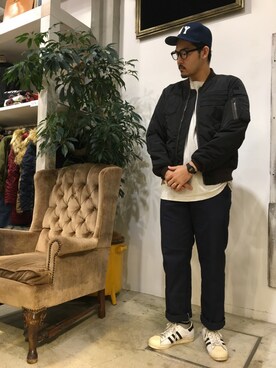 「チープカシオ」｜「アイテム（ジャケット/アウター）」を使った、奥野翼さん（メンズ・180cm）の秋コーディネート