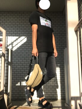 「HARE（ハレ）の【MENS】エアソールサンダル(HARE)（サンダル、ブラック系）」を使った、Yさん（メンズ・175cm）の夏コーディネート