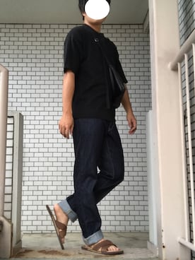 「UNIQLO（ユニクロ）のストレートアンクルジーンズ＋E（デニムパンツ、ブラック系）」を使った、Yさん（メンズ・175cm）の夏コーディネート