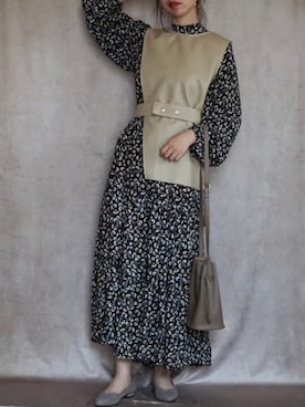 「アイテム（パンプス、グレー系）」を使った、nanakoさん（レディース・162cm）の春コーディネート