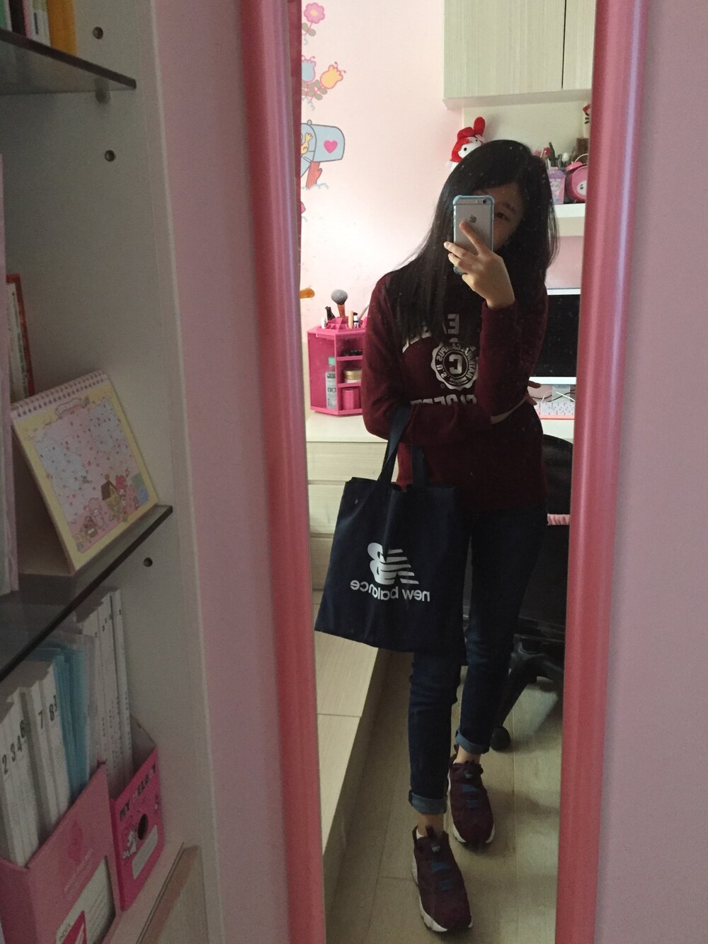 「chocoolate、AEO、reebok、PUMP FURY、酒紅、New Balance、hkgirl、158cm、藍色」｜「chocoolateのアイテム（トップス、レッド系）」を使った、lamlamさん（レディース・158cm）の冬コーディネートの1枚目の写真