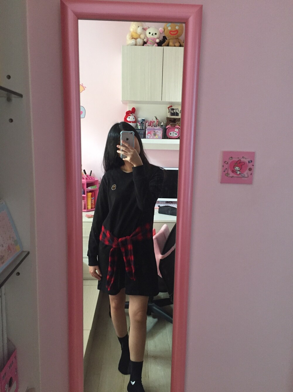 「fingercroxx、chocoolate、黑白、黑色、158cm、hkgirl」｜「Fingercroxxのアイテム（トップス、ブラック系）」を使った、lamlamさん（レディース・158cm）の春コーディネートの1枚目の写真