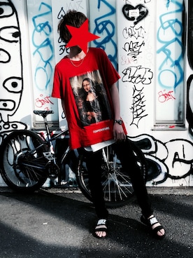 「OFF-WHITE」｜「アイテム（サンダル）」を使った、Koさん（メンズ・180cm）の春コーディネート