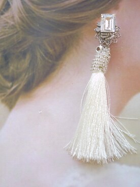 「tone（トーン）の【flua】【vintage accessory】ブライダル 2way  シルクタッセル スワロフスキー シルバー イヤリング（イヤリング、シルバー系）」を使った、flua vintageさん（レディース・152cm）の秋コーディネート