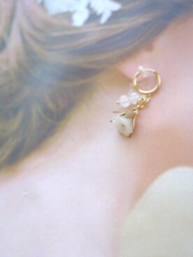 「tone（トーン）の【flua】【vintage accessory】ヴィンテージ  ガラス小花 イヤリング（イヤリング、ゴールド系）」を使った、flua vintageさん（レディース・152cm）の秋コーディネート
