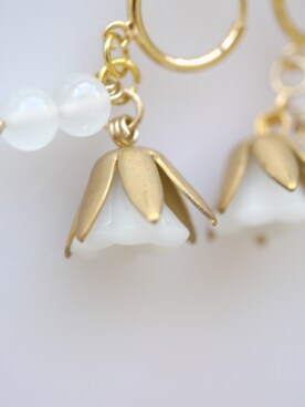 「tone（トーン）の【flua】【vintage accessory】ヴィンテージ  ガラス小花 イヤリング（イヤリング、ゴールド系）」を使った、flua vintageさん（レディース・152cm）の秋コーディネート