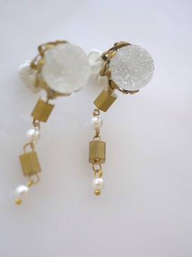 「tone（トーン）の【flua】【vintage accessory】ヴィンテージ  クリスタル パールチェーン ピアス（ピアス（両耳用）、ゴールド系）」を使った、flua vintageさん（レディース・152cm）の秋コーディネート