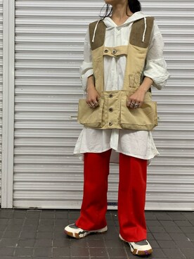 スニーカーを使った チェコ軍 のレディース人気ファッションコーディネート Wear