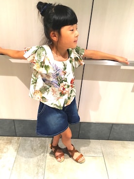 「ZARA KIDSのアイテム（シャツ/ブラウス、ベージュ系）」を使った、hi7さん（キッズ・120cm）の夏コーディネート