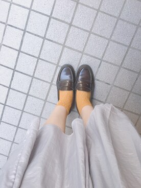 「100均のアイテム（ソックス/靴下、イエロー系）」を使った、凛さん（レディース・160cm）の秋コーディネート