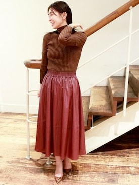 「アイテム（トップス、ブラウン系）」を使った、LUCYさん（レディース・163cm）の秋コーディネート