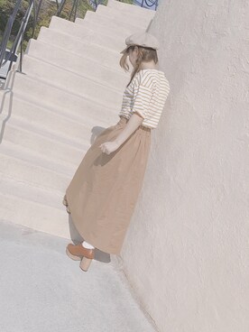 「カフェ」｜「アイテム（ハンチング/ベレー帽）」を使った、なみさん（レディース・158cm）の春コーディネート