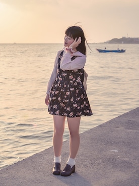 「travel」｜「アイテム（ジャンパースカート）」を使った、類さん（レディース・166cm）の冬コーディネート