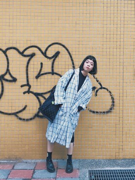 「秋」｜「アイテム（ピーコート）」を使った、王佑萱さん（レディース・157cm）の秋コーディネート