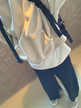 「ワッフルクルーネックＴ」｜「アイテム（スウェット）」を使った、さるちゃわさん（レディース・160cm）の春コーディネート