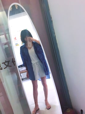 「自营品牌のアイテム（Shirts、ブルー系）」を使った、Darling00さん（レディース・169cm）の夏コーディネート