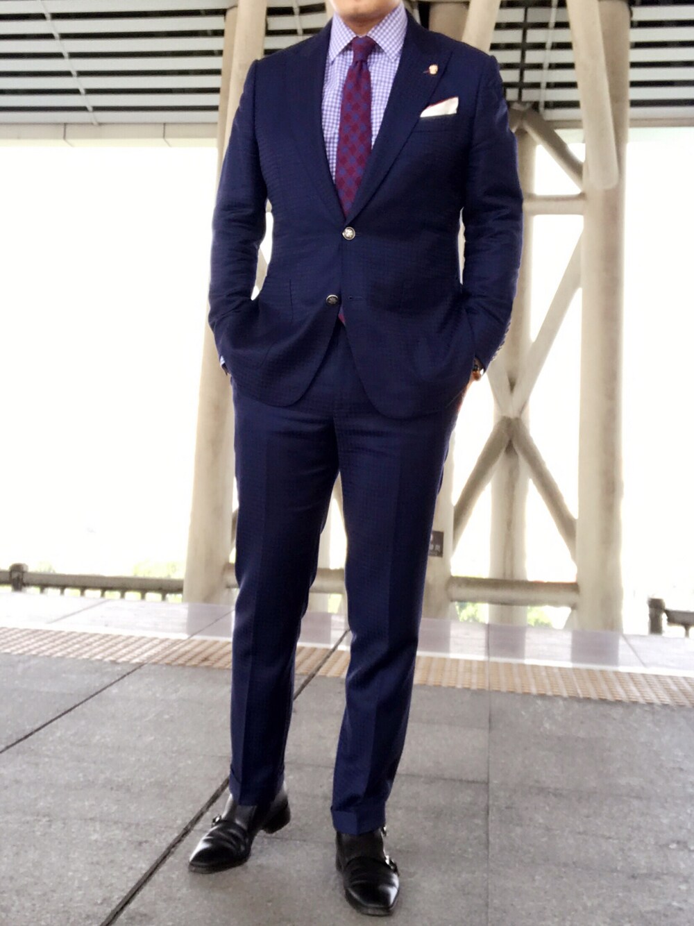 「Scabalのアイテム（スーツジャケット、その他）」を使った、裕隆興高級定製さん（メンズ・175cm）の冬コーディネートの1枚目の写真