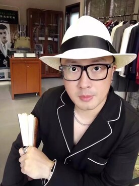 裕隆興高級定製さんのコーディネート