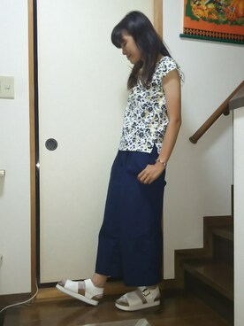 「花柄トップス」｜「アイテム（その他）」を使った、SHIHOさん（レディース・161cm）の夏コーディネート