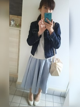 「青×白」｜「アイテム（ブルゾン）」を使った、SHIHOさん（レディース・161cm）の春コーディネート