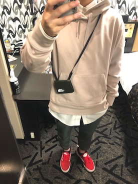 「アイテム（財布、グリーン系）」を使った、tAKEHIrOさん（メンズ・172cm）の秋コーディネート