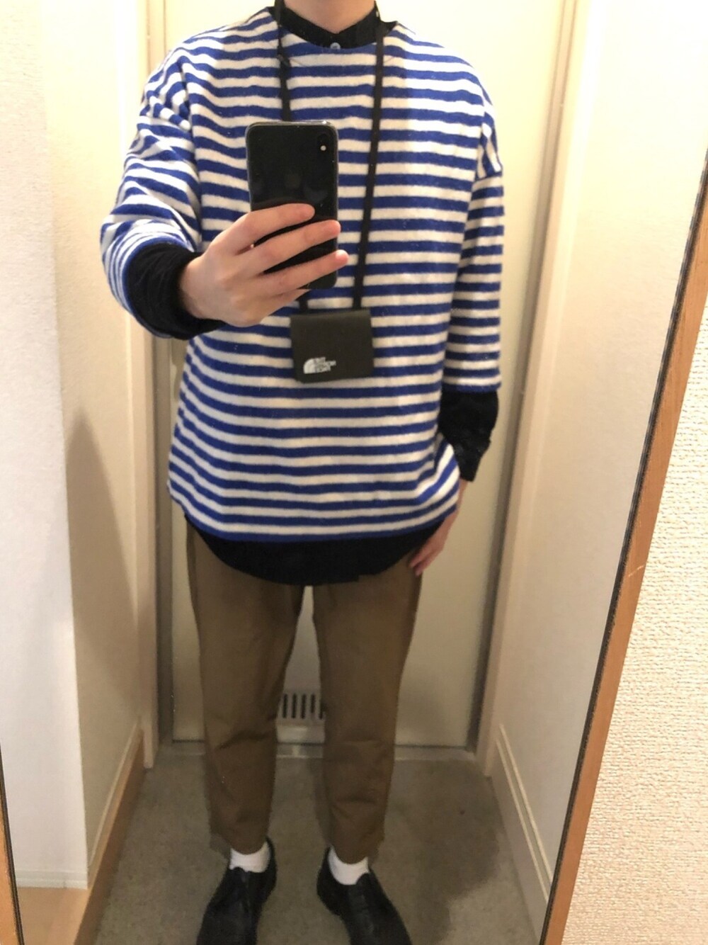 「今日のコーデ、キレイめ、カジュアル、カジュアルコーデ、ボーダー、シンプル、レイヤードスタイル、シャツスタイル、お洒落さんとつながりたい」｜「maillotのアイテム（ニット/セーター、その他）」を使った、tAKEHIrOさん（メンズ・172cm）の冬コーディネートの1枚目の写真