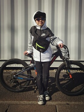 「Herschel Supply（ハーシェルサプライ）のアイテム」を使った、DRAGONBOYさん（キッズ・120cm）の冬コーディネート