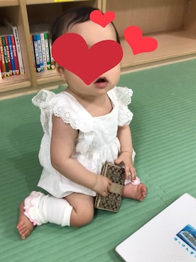 「kate spade new york kids（ケイトスペードニューヨーク）のアイテム（ママ＆ベビー）」を使った、yuzuko88さん（キッズ・70cm）の秋コーディネート