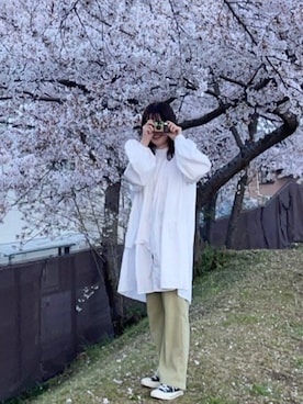 「チャックテイラー」｜「アイテム（ワンピース/ドレス）」を使った、もえさん（レディース・155cm）の春コーディネート
