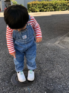 「息子コーデ」｜「アイテム（サロペット/オーバーオール）」を使った、ｃｏｔｔａ.さん（キッズ・80cm）の秋コーディネート