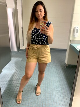 「khaki」｜「アイテム（パンツ）」を使った、tacocatさん（レディース・170cm）の秋コーディネート