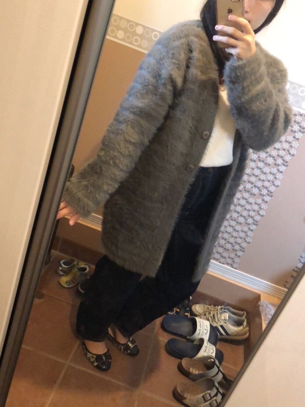 「ママコーデ」｜「DISCOATのアイテム（ニット/セーター、ホワイト系）」を使った、あひるさん（レディース・157cm）の秋コーディネートの1枚目の写真