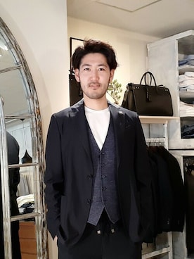 「アイテム（セットアップ）」を使った、Toshio Katakuraさん（メンズ・174cm）の春コーディネート