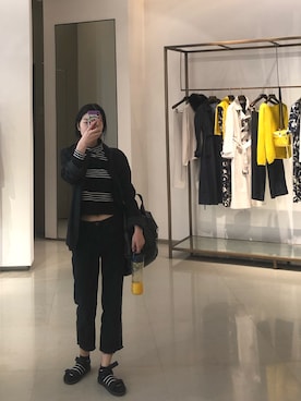 「Yohji Yamamoto（ヨウジヤマモト）のアイテム（ノーカラージャケット）」を使った、酒八十さん（レディース・171cm）の春コーディネート
