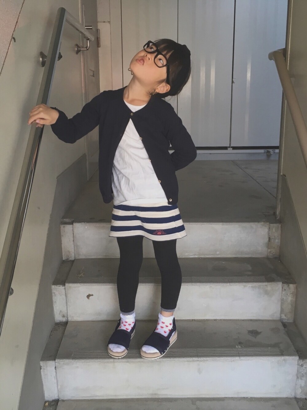 「キッズコーデ、りあ、6歳、女の子、年長さん」｜「ZARA KIDSのアイテム（カーディガン/ボレロ、ブルー系）」を使った、yu___☺︎さん（キッズ・110cm）の春コーディネートの1枚目の写真